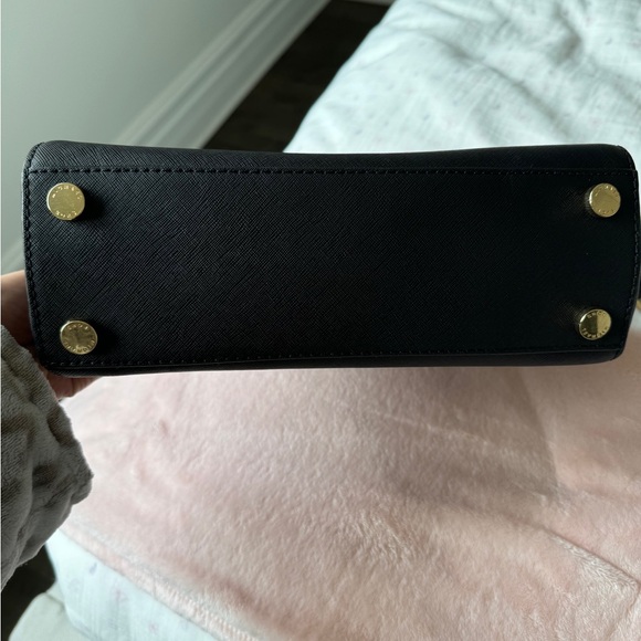 MICHAEL KORS PURSE - Picture 2 of 9